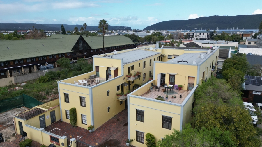 2 Bedroom Property for Sale in Knysna Central Western Cape